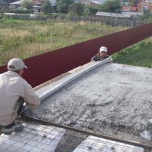 Как выбрать марку бетонного раствора для плитного фундамента?
