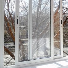 Преимущества и недостатки остекления балконов алюминиевыми окнами
